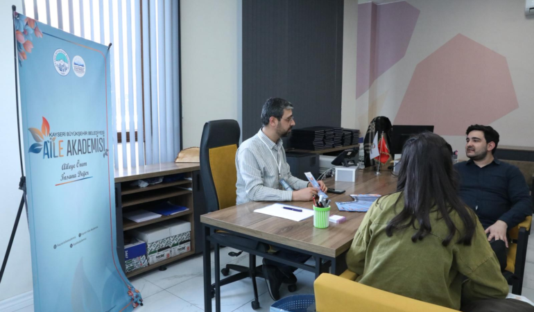 İlk Adım Çiftlerden, Bir Ömür Destek Büyükşehir Aile Akademisi’nden