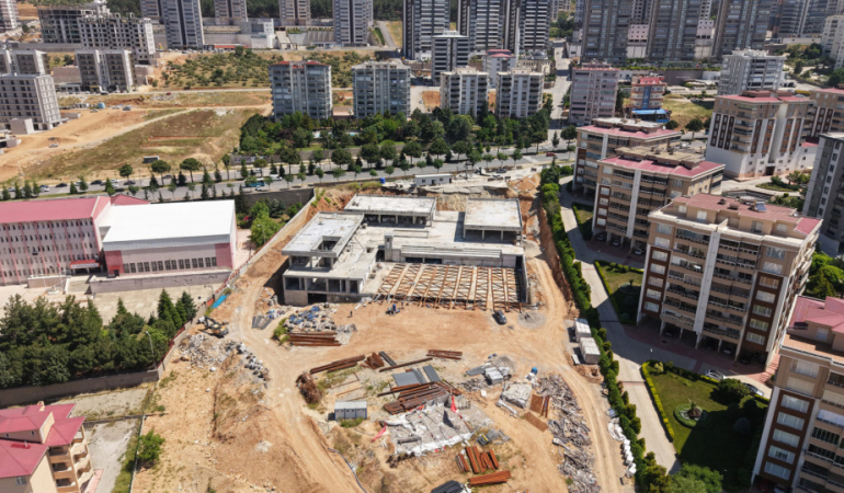 Türkiye’ye Örnek Olacak Kahramanmaraş Gençlik ve Spor Merkezi Yükseliyor