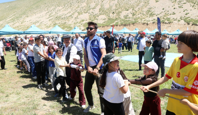 Karagöl’de Gençlik ve Aile Buluşması; Doğayla İç İçe Unutulmaz Bir Gün