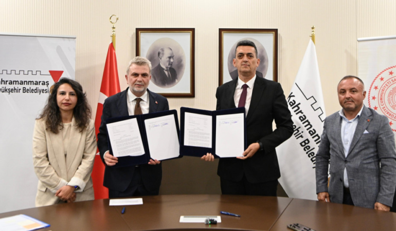 Büyükşehir, Elbistan’da Yıkıntı Atıkları Ayrıştırma ve Geri Kazanım Tesisi Kuruyor