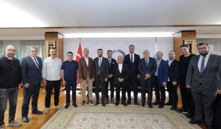 Başkan Büyükkılıç, Kayseri Turizm Ödülleri 2026 Komisyonunu Ağırladı